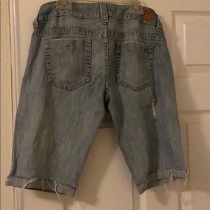Size 27 Guess Denim Bermuda Shorts